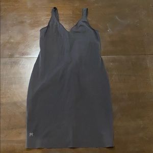 Ruby Ribbon V-Neck Slip Size M